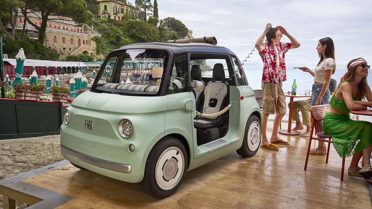 Immagine di FIAT Topolino, la microcar elettrica da 39 euro al mese