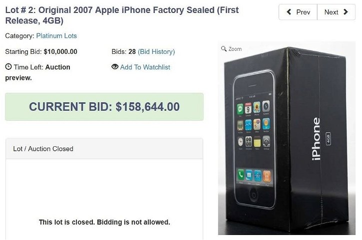 Immagine di Il primo iPhone venduto per una cifra impressionante, oltre 100.000 dollari
