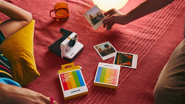 Immagine di Polaroid: l'iconica macchina fotografica istantanea, mai così conveniente