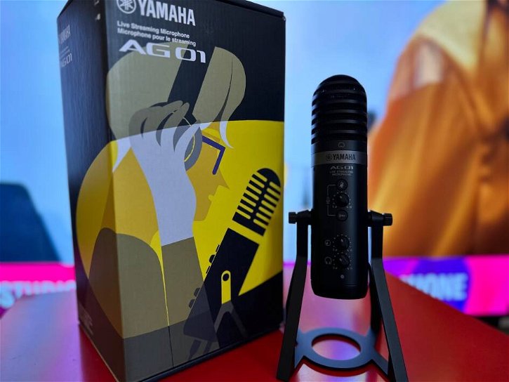 Immagine di Yamaha AG01, un microfono che profuma di workstation