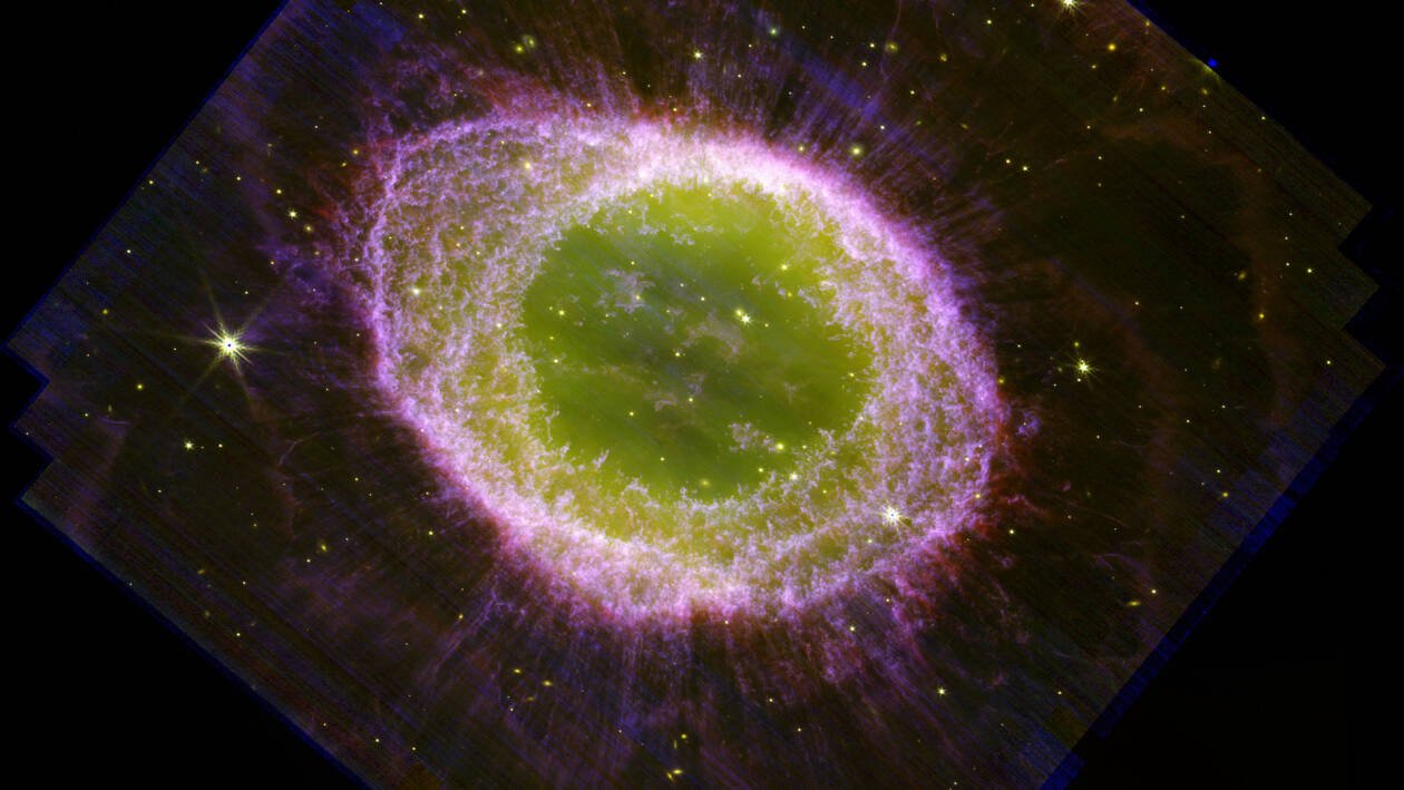 Immagine di Il JWST ci regala una nuova immagine della Ring Nebula, guardate che spettacolo