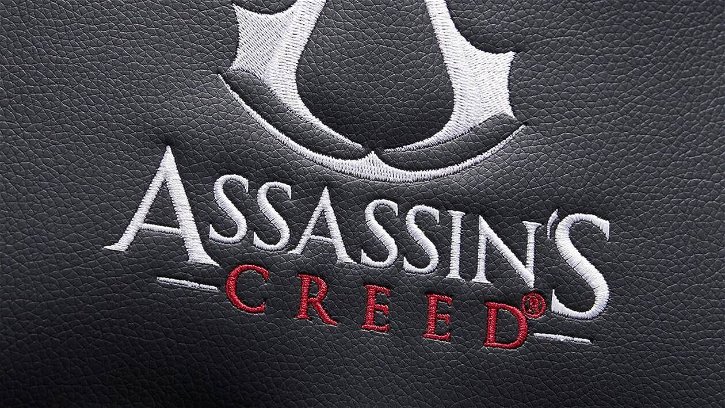 Immagine di Assassin's Creed: arriva la sedia gaming ufficiale, ed è già in preorder!