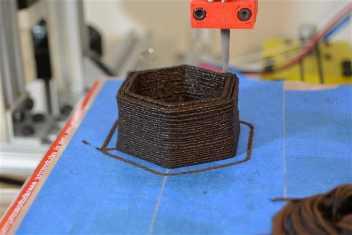 Immagine di I fondi del caffè trasformati in filamento per la stampa 3D, ecco come