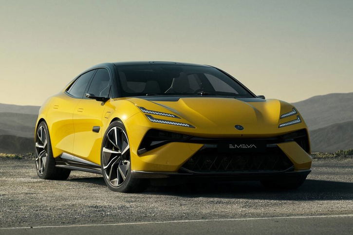 Immagine di Lotus Emeya è la berlina elettrica da 900 cavalli con prestazioni da supercar