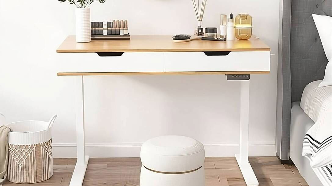 Immagine di Sconto di 200€ su questa scrivania regolabile con cassetti