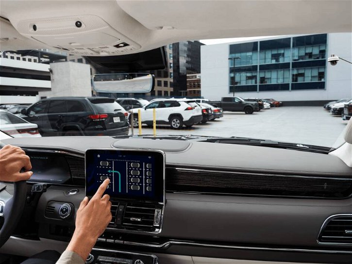 Immagine di Qualcomm presenta nuove tecnologie per il futuro dell'automobile